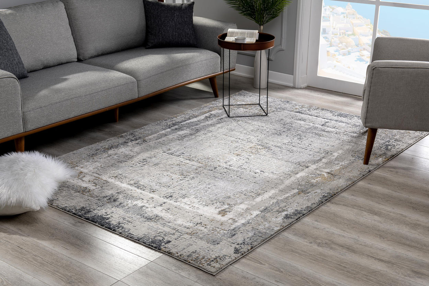 5’ X 8’ Gray And Ivory Abstract Distressed Area Rug