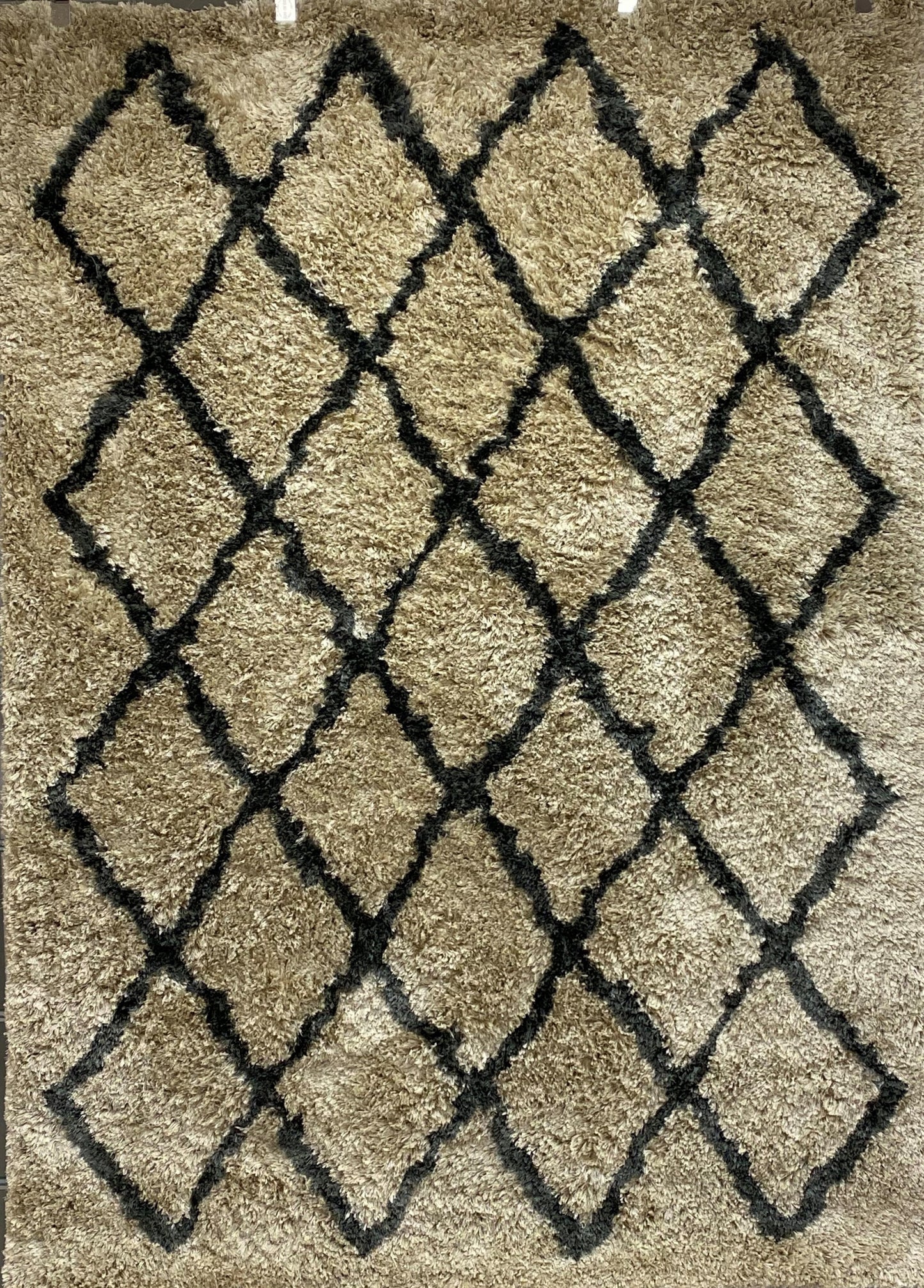 5’ x 7’ Cream and Black Lattice Area Rug