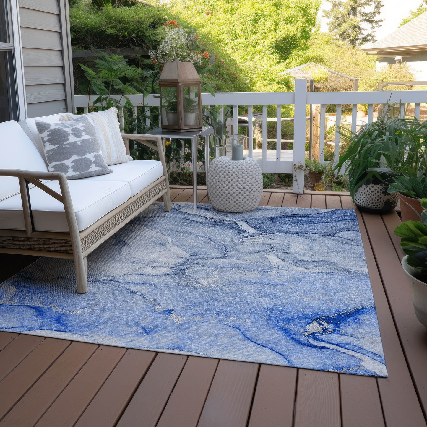 5' X 8' Navy Blue Abstract Washable Indoor Outdoor Area Rug