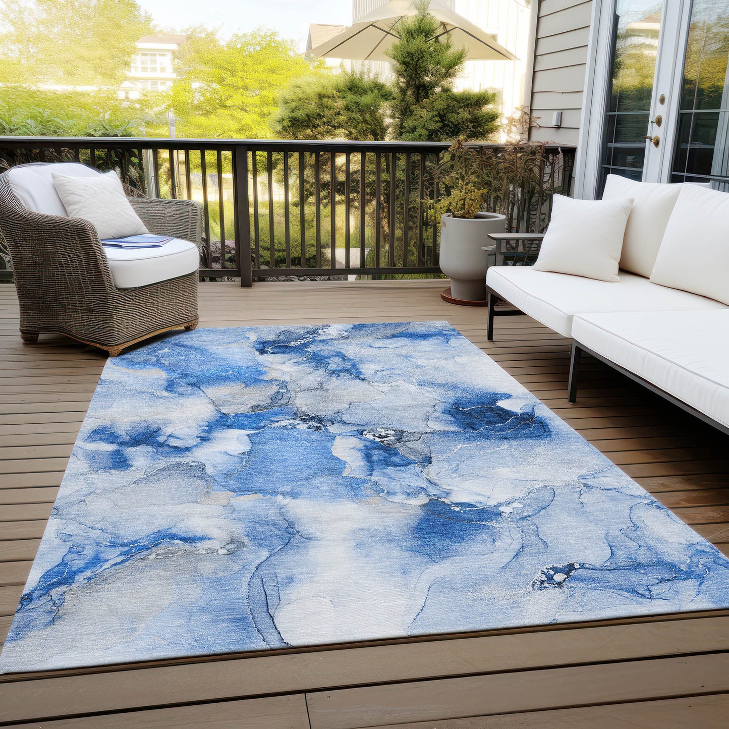 5' X 8' Navy Blue Abstract Washable Indoor Outdoor Area Rug